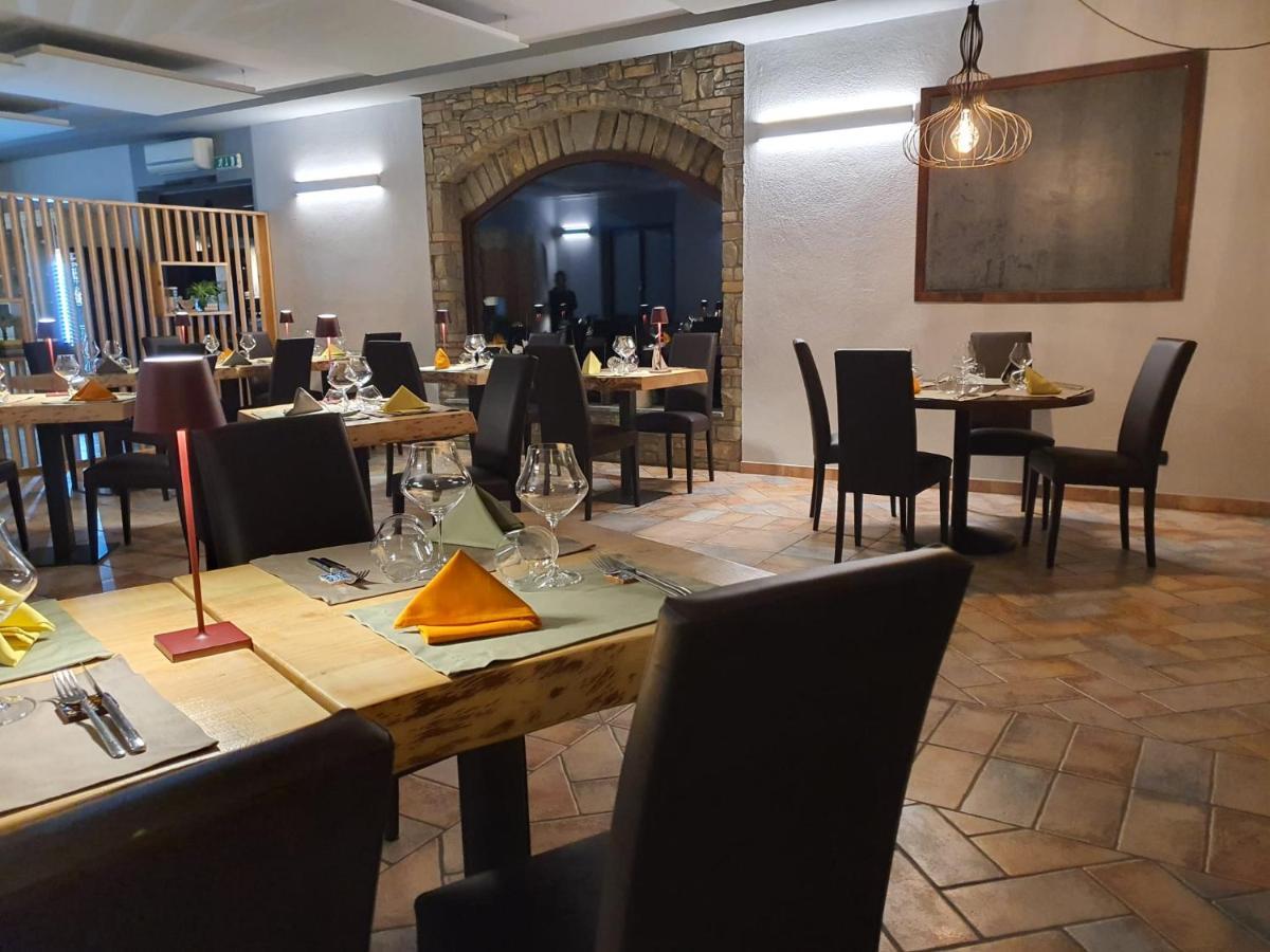 Agriturismo Cascina L'Arche Santo Stefano Belbo Buitenkant foto