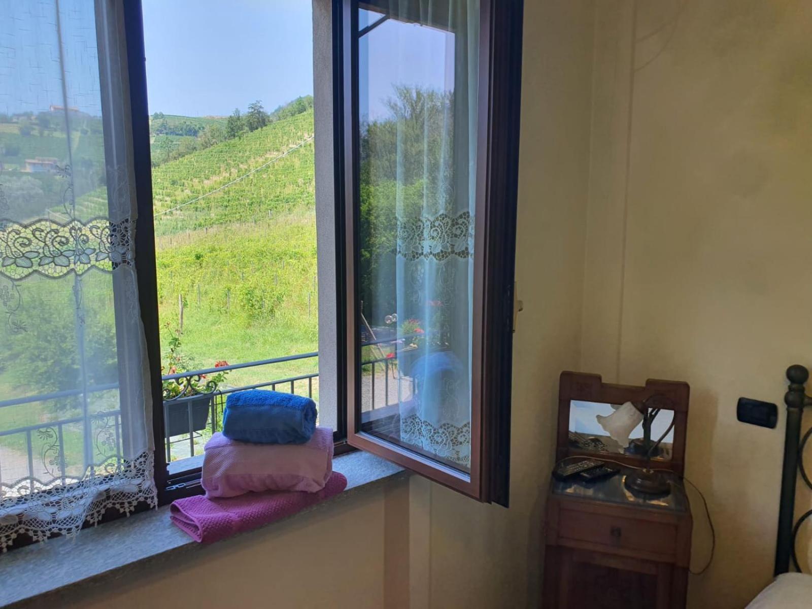 Agriturismo Cascina L'Arche Santo Stefano Belbo Buitenkant foto