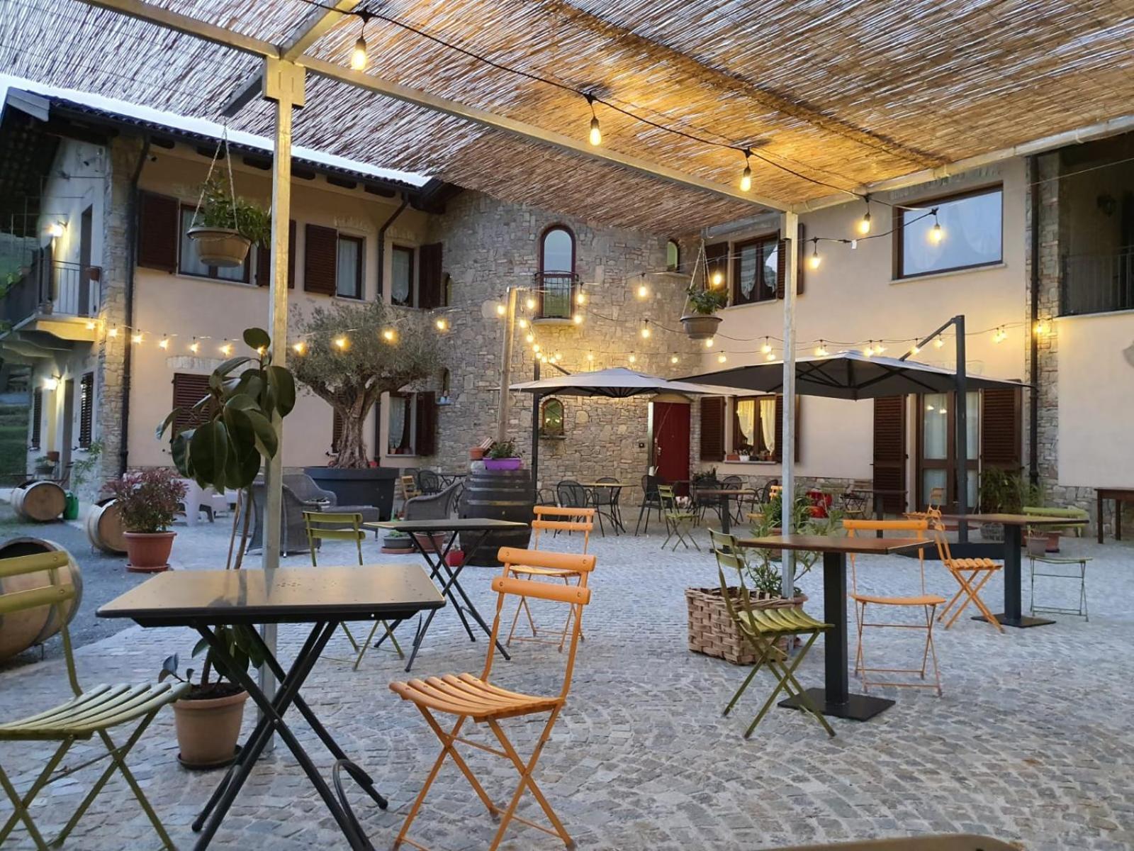 Agriturismo Cascina L'Arche Santo Stefano Belbo Buitenkant foto
